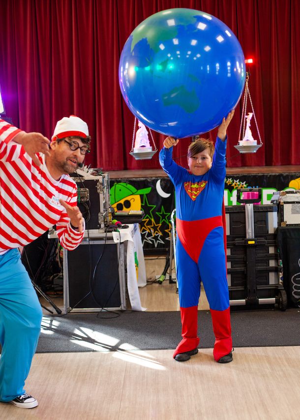 space hopper the entertainer